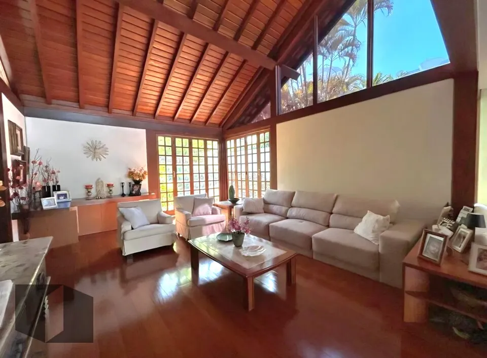 Casa com 4 quartos, 5 banheiros e 5 vagas — photo 16