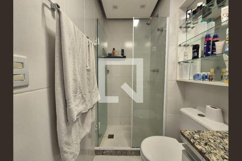 2-bedroom apartment in a building with a gym — photo 21