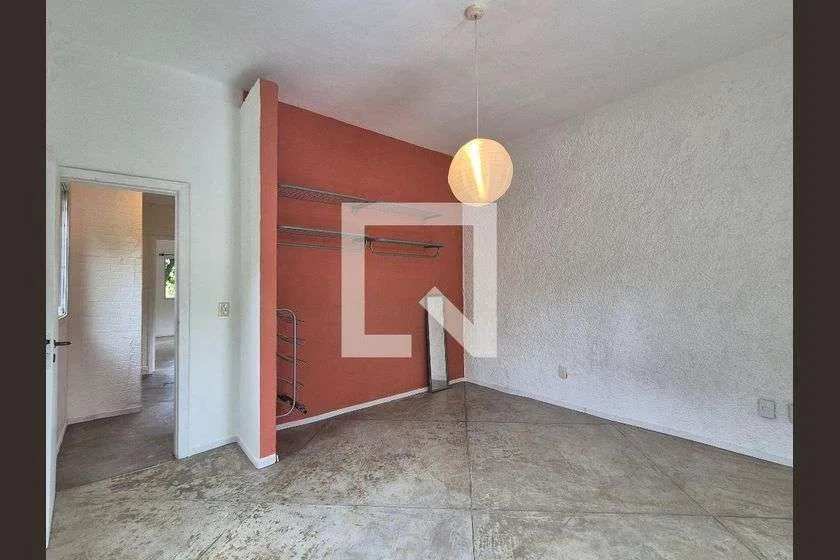 Casa de 3 quartos com 2 vagas e pets permitidos — photo 16