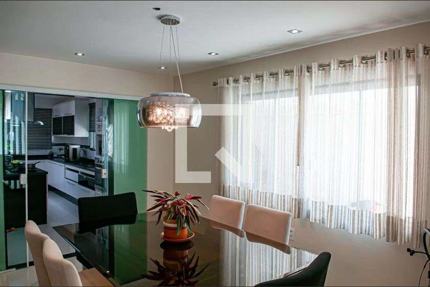 House for rent 480 m² with 4 bedrooms and 6 parking — photo 4