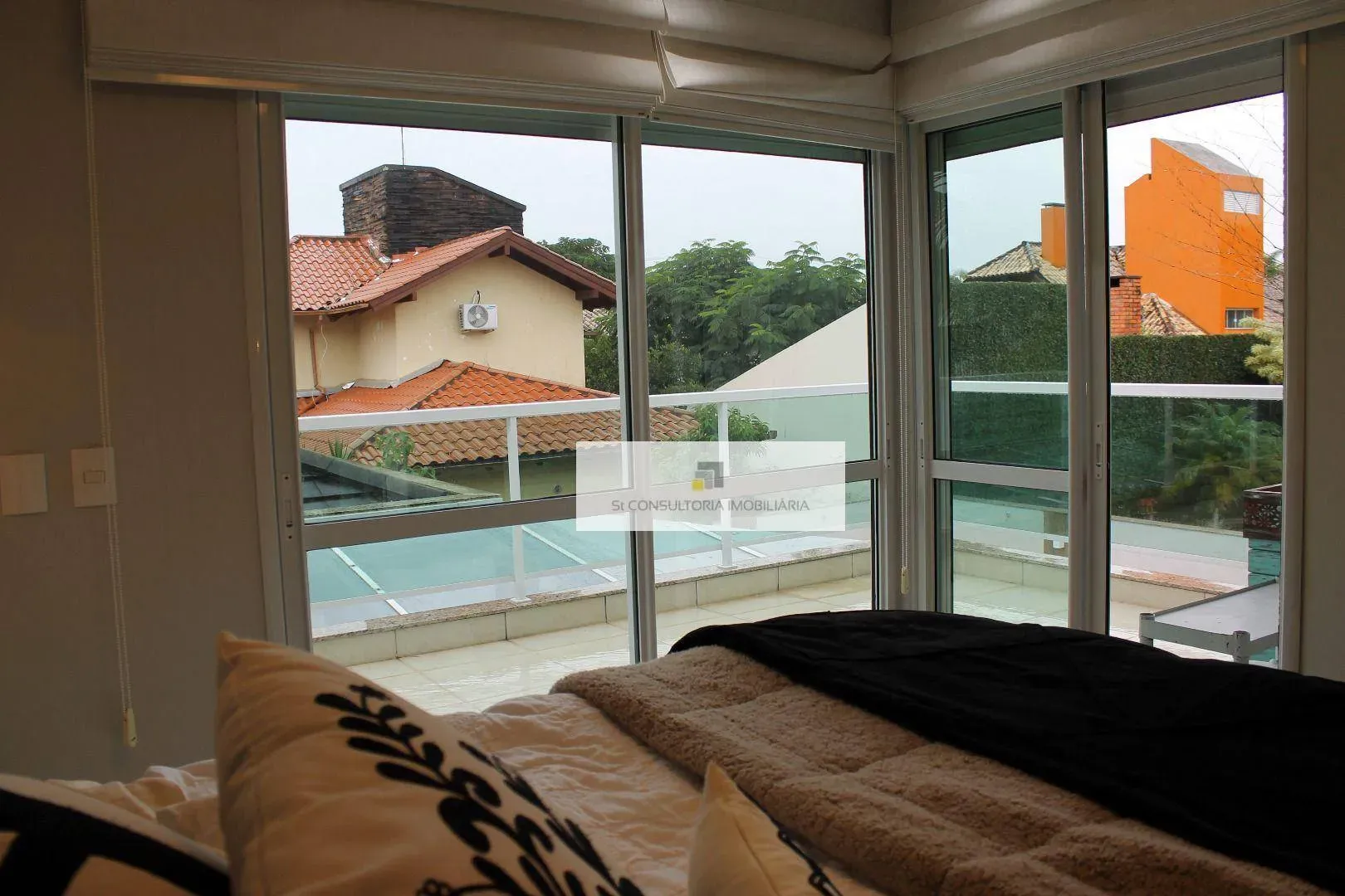 Furnished house with 4 en-suite bedrooms and private garden — photo 52