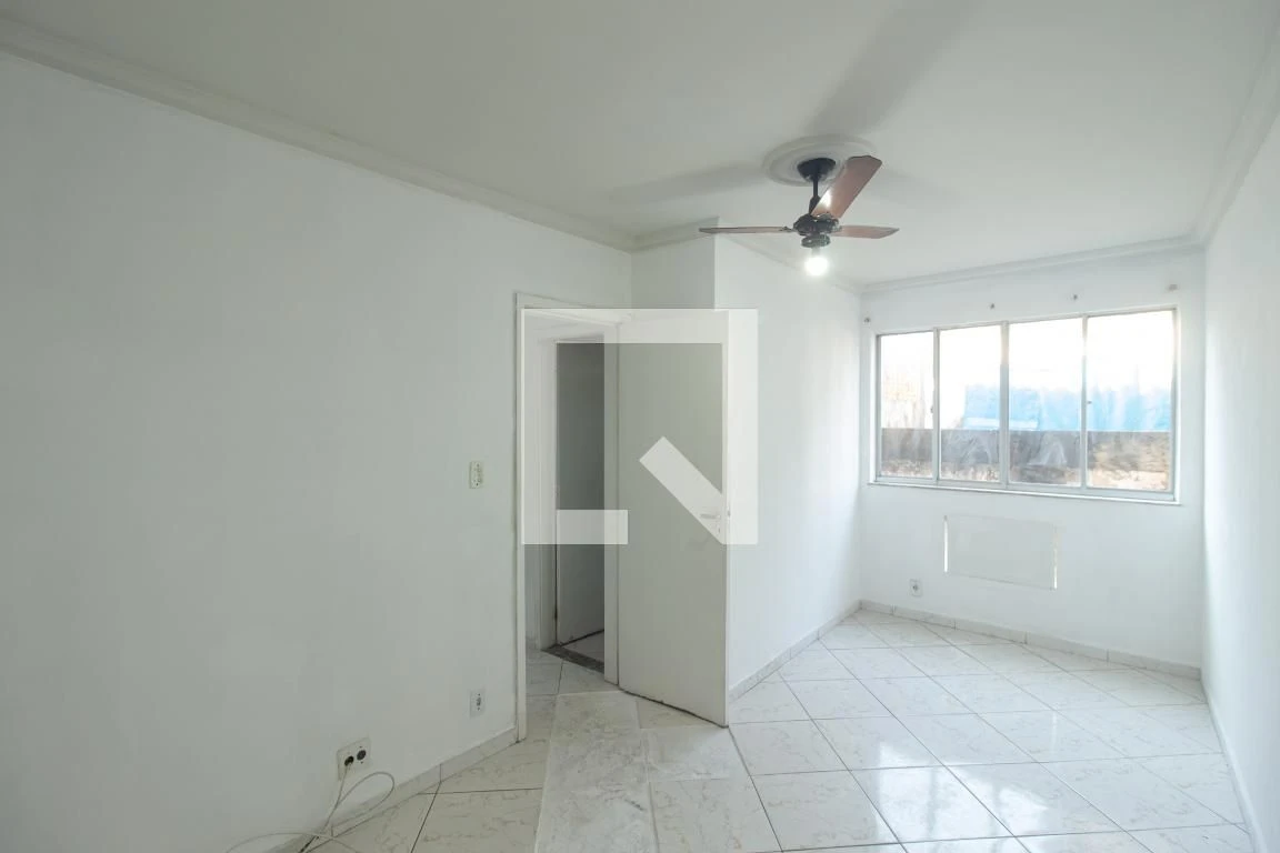 Apartamento de 1 dormitorio con cocina a gas cerrada — photo 24