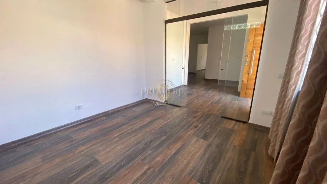 Будинок 300 м² з 3 спальнями та 2 госпзонами — photo 15