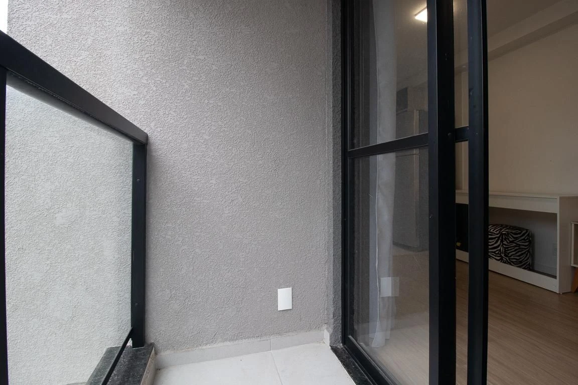 One-bedroom apartment with a washing machine in Curitiba — photo 19