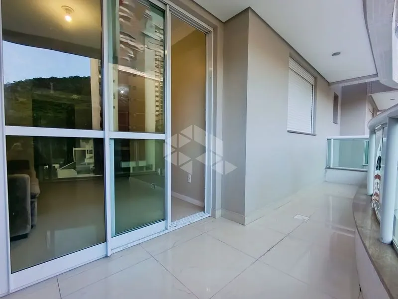 Mountain view in a 4-bedroom apartment, 150 m² — photo 11