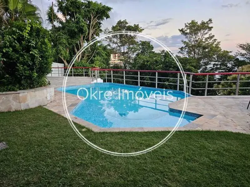 Casa en condominio con 5 dormitorios y vista a montañas — photo 14