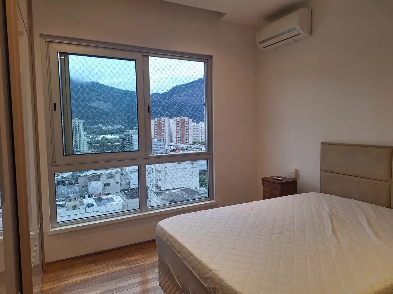3-bedroom apartment with 3 bathrooms, well kept — photo 4