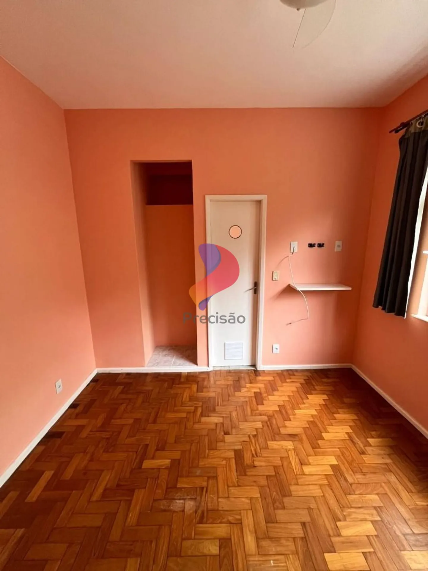 Apartment, 32 m², with wood or laminate floors — photo 13