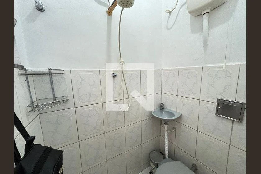 Furnished house with 4 bedrooms and 2 bathrooms — photo 34