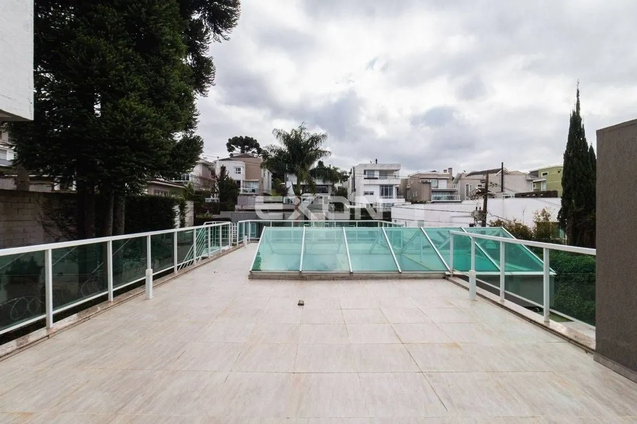 House with 5 bedrooms and 829 m² plus 4 parking spots — photo 19