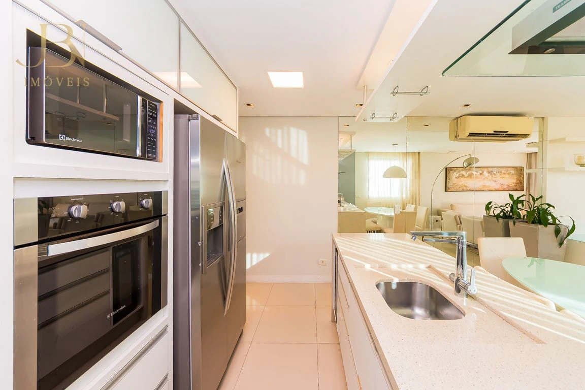 Apartamento mobiliado de 1 quarto com suíte e 2 vagas — photo 20