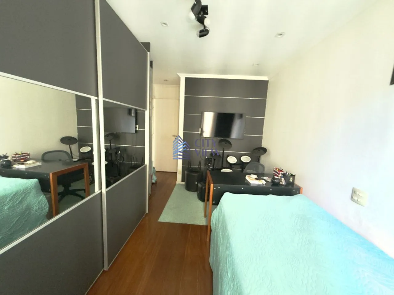 Apartamento sem mobília com 3 quartos e 5 banheiros — photo 9