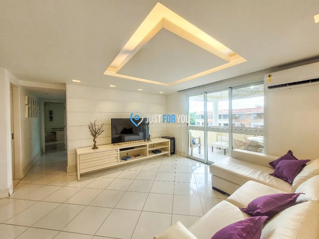 3-bedroom apartment 110 m² with enclosed balcony — photo 10