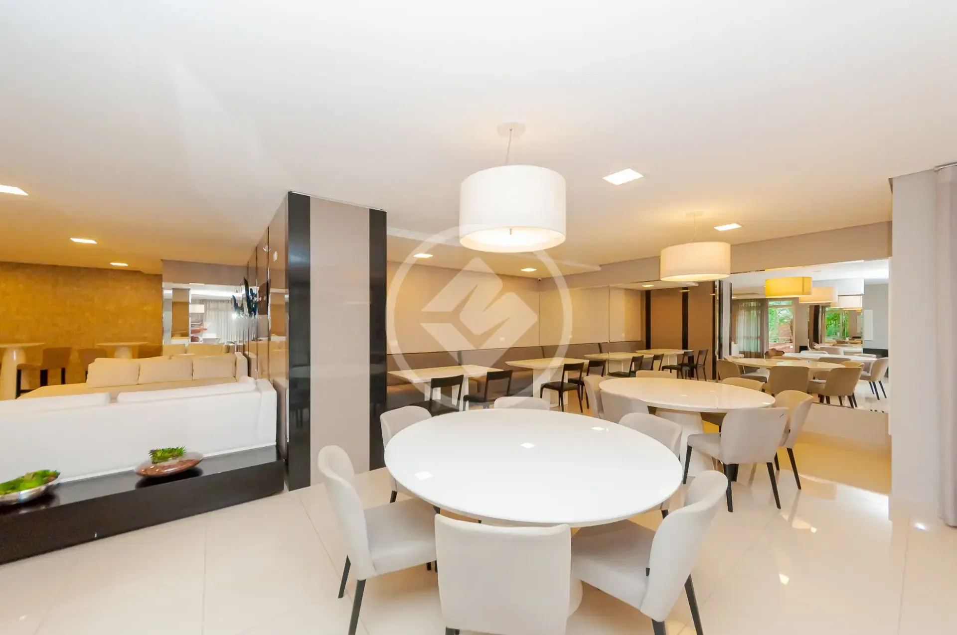 Furnished 3-bedroom apartment with 1 en-suite — photo 27