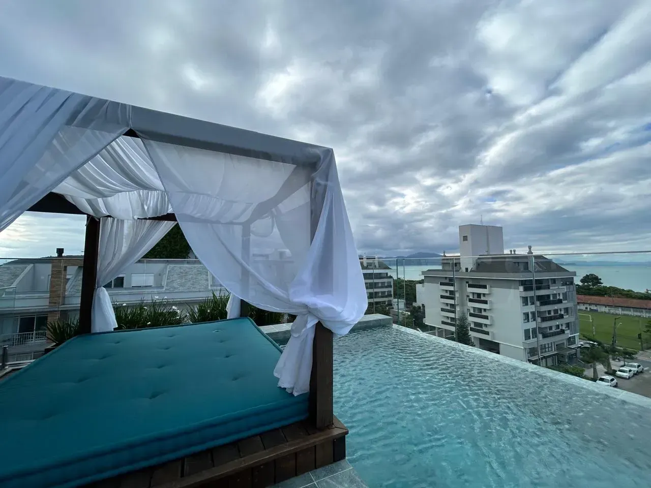 Apartamento amueblado de 3 suites y 115 m² — photo 24