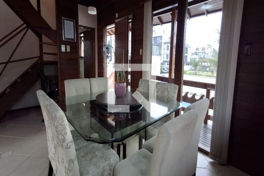 Casa con 3 dormitorios, 3 baños y balcón — photo 8