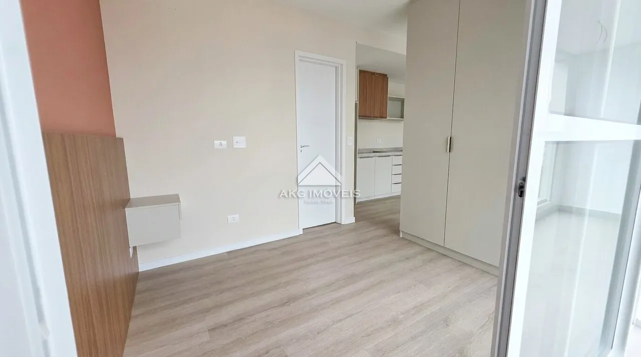 1-bedroom apartment on the 18th floor with balcony — photo 4