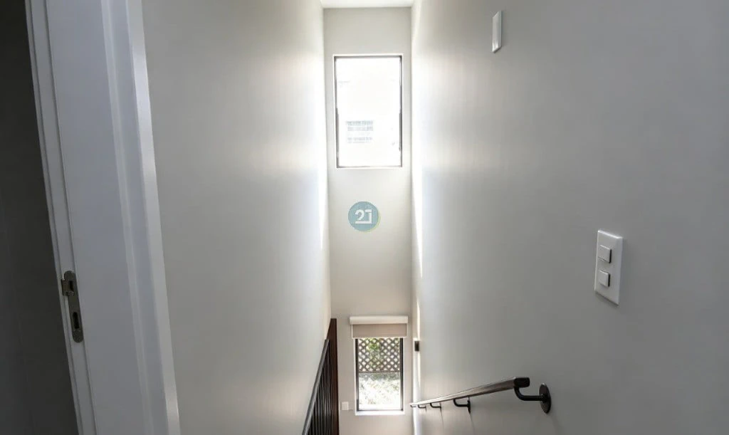 3-bedroom house with a home office — photo 14