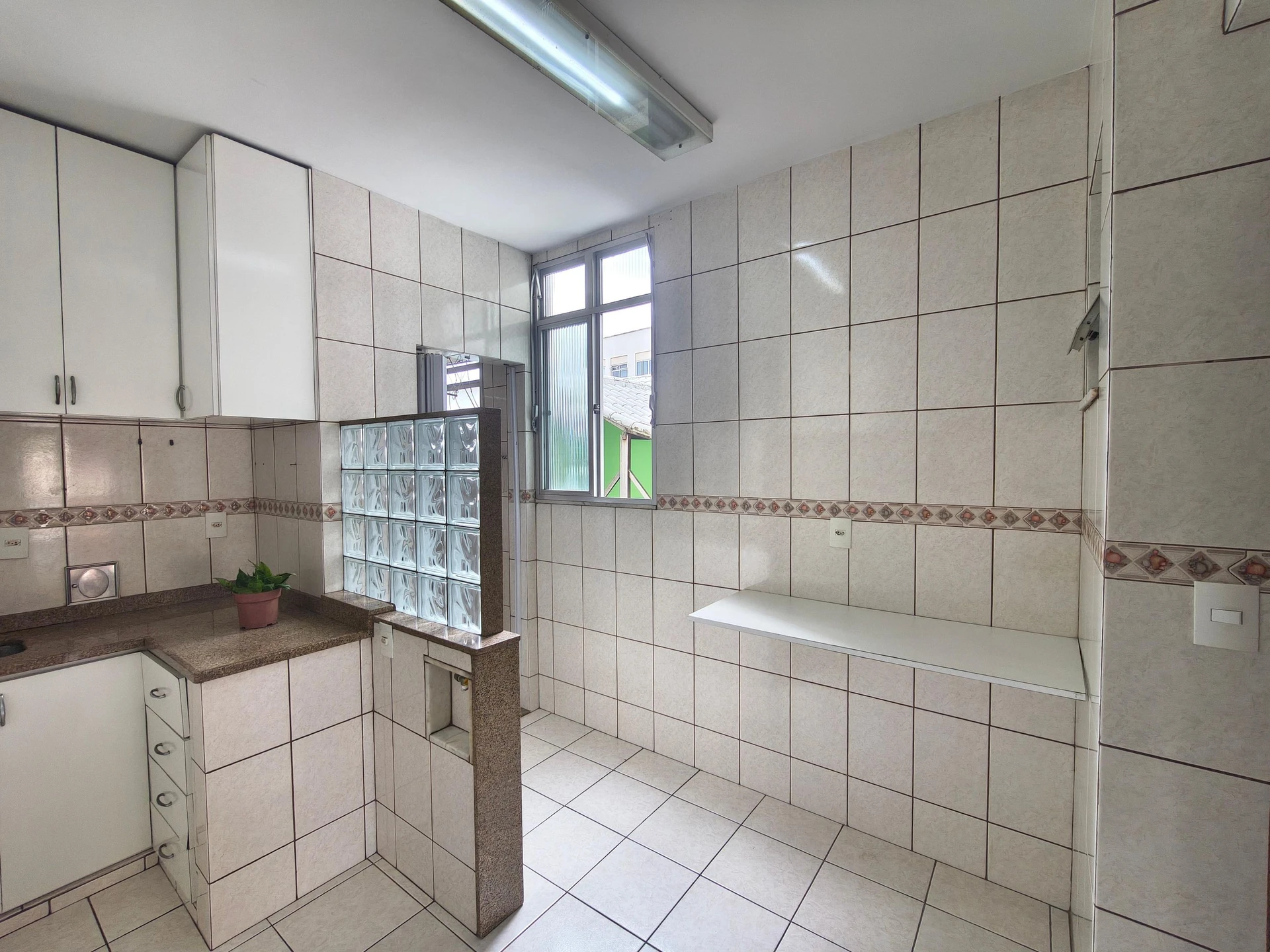 Apartamento para alugar com 2 quartos e 2 banheiros — photo 2