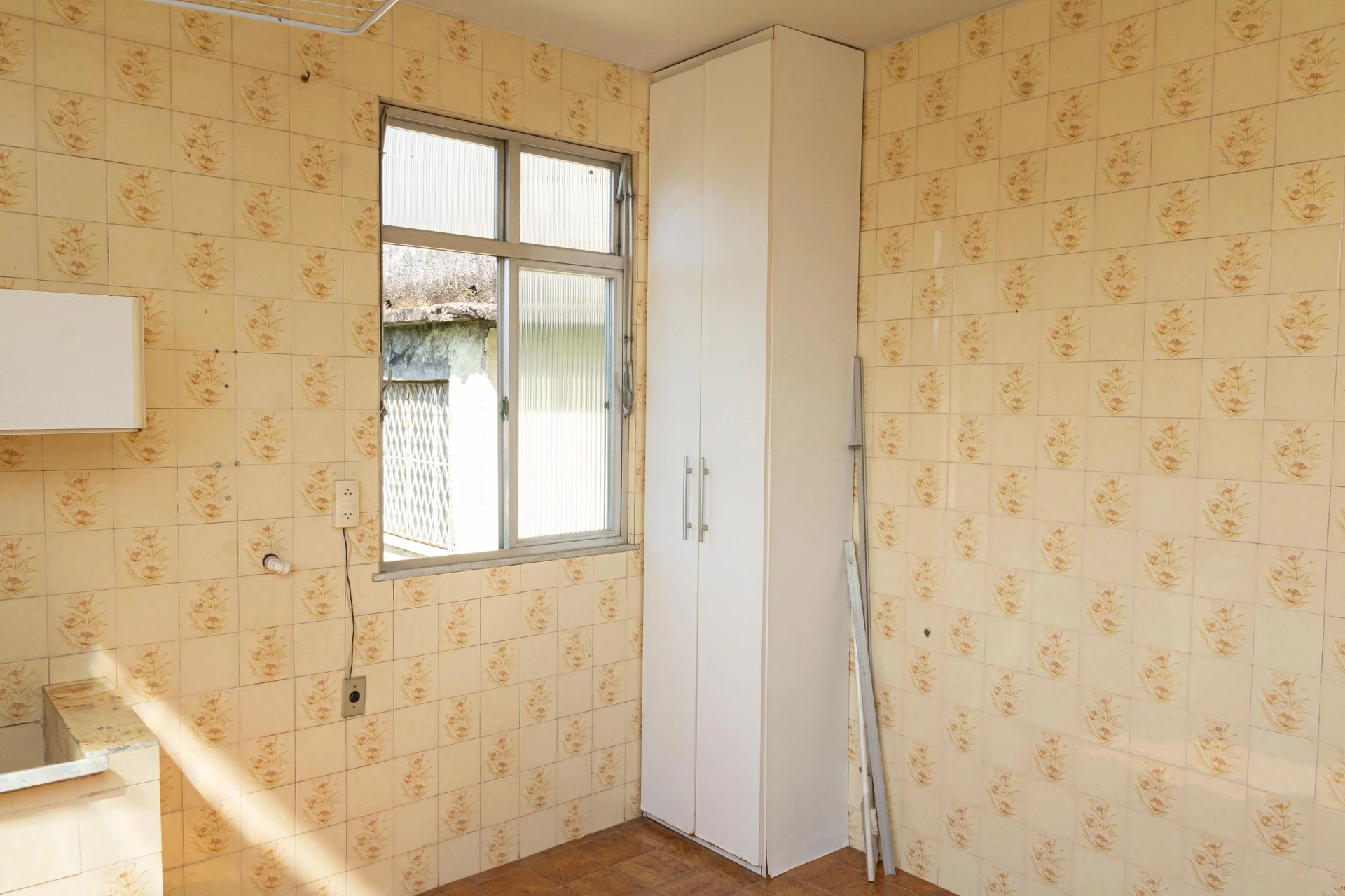 2-bedroom rental apartment with 1 bathroom and parking — photo 34