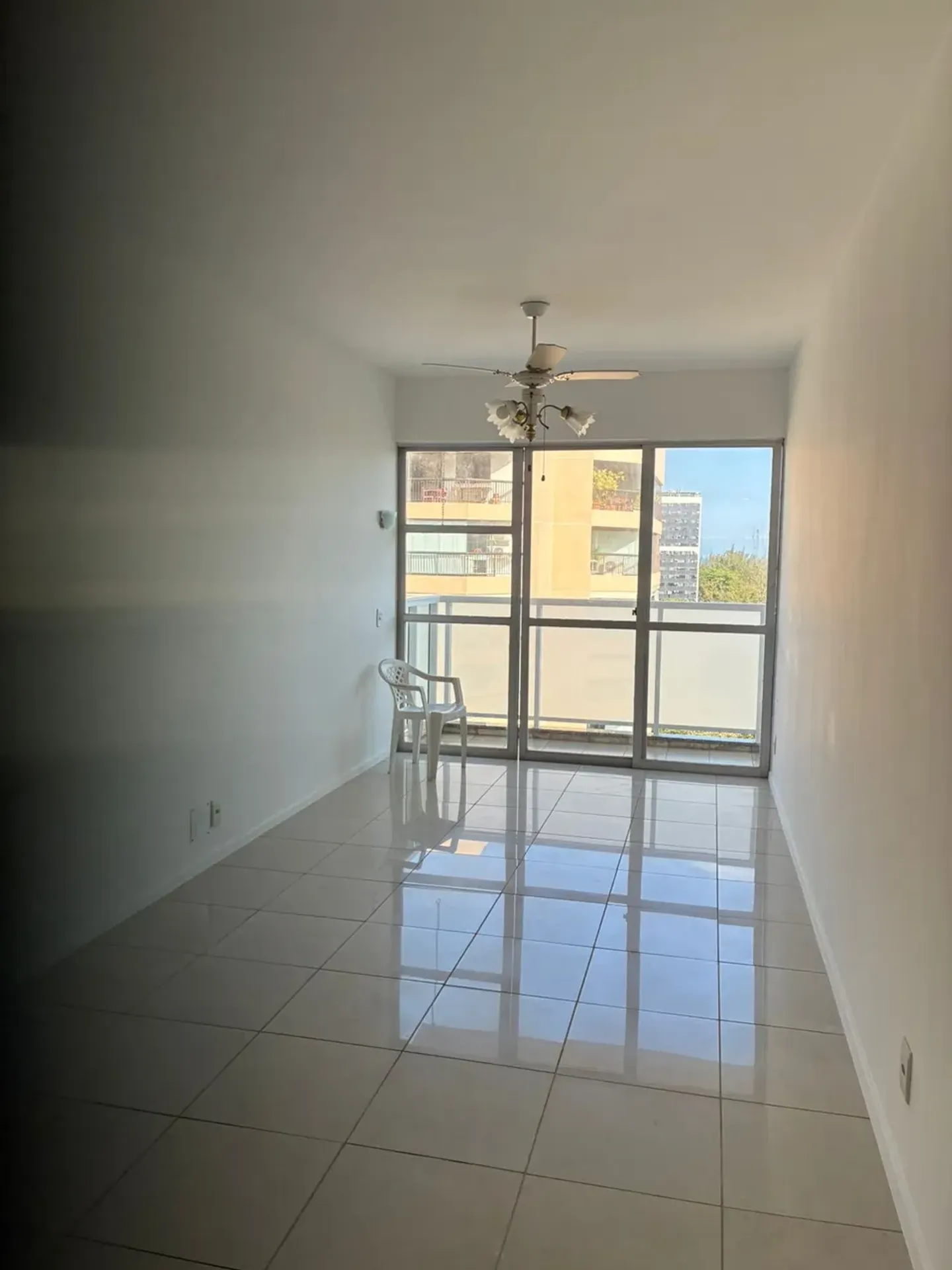 2-bedroom apartment with a water view — photo 5