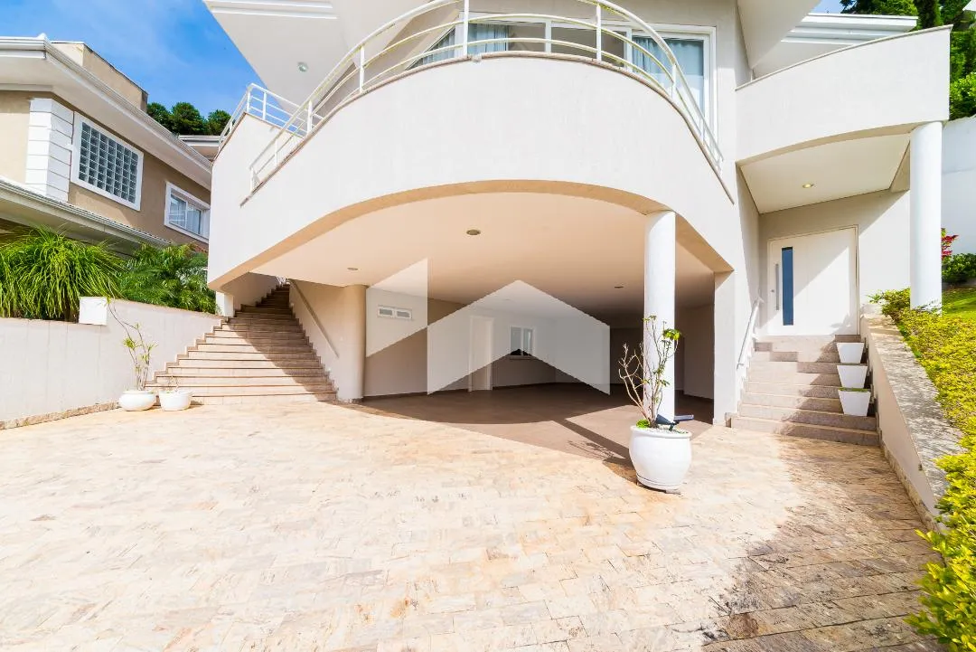 431 m² house with 4 en-suite bedrooms and 6 parking — photo 7