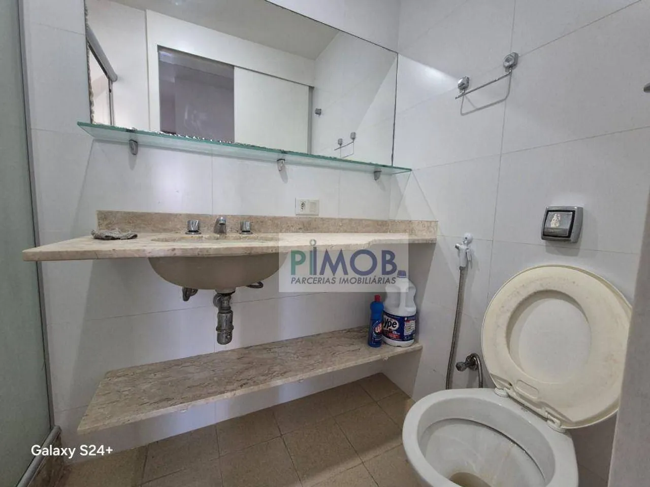 Apartamento de 2 quartos e 104 m² com área de lavanderia — photo 16