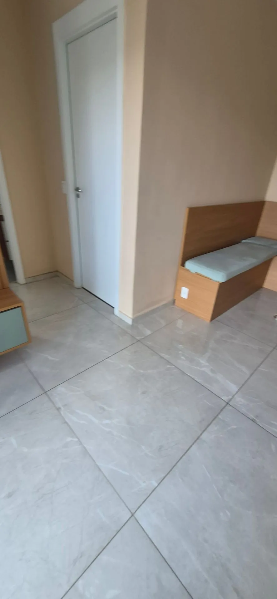2-bedroom apartment in a building with a gym — photo 29