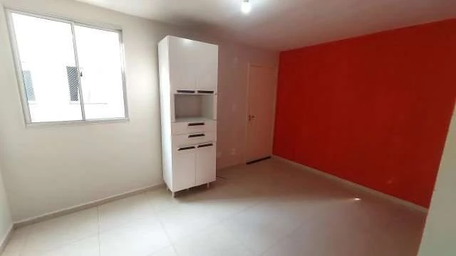 Unfurnished 2-bedroom apartment with open-plan kitchen — photo 3
