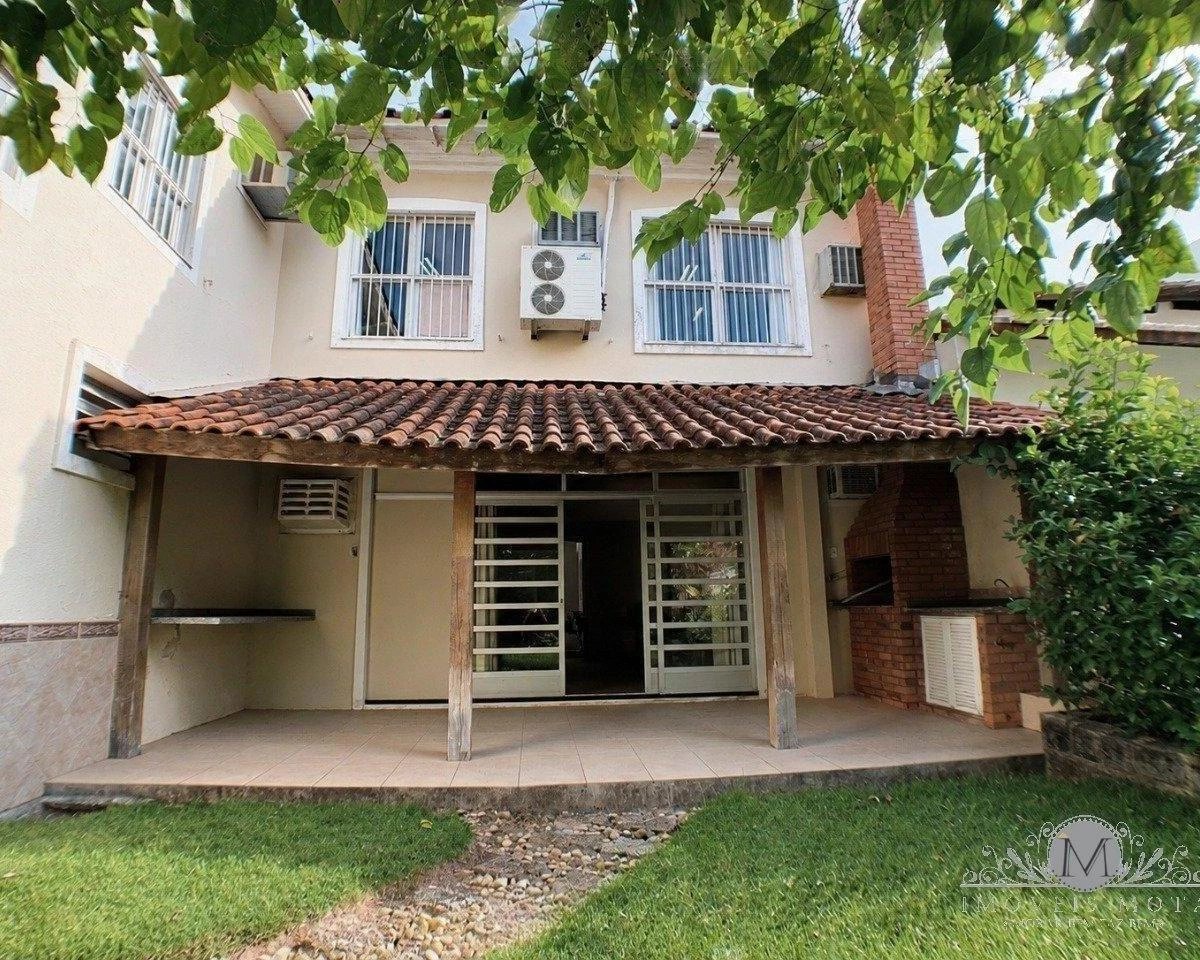 Casa de 273 m² con balcón gourmet y espacio de home office — photo 26