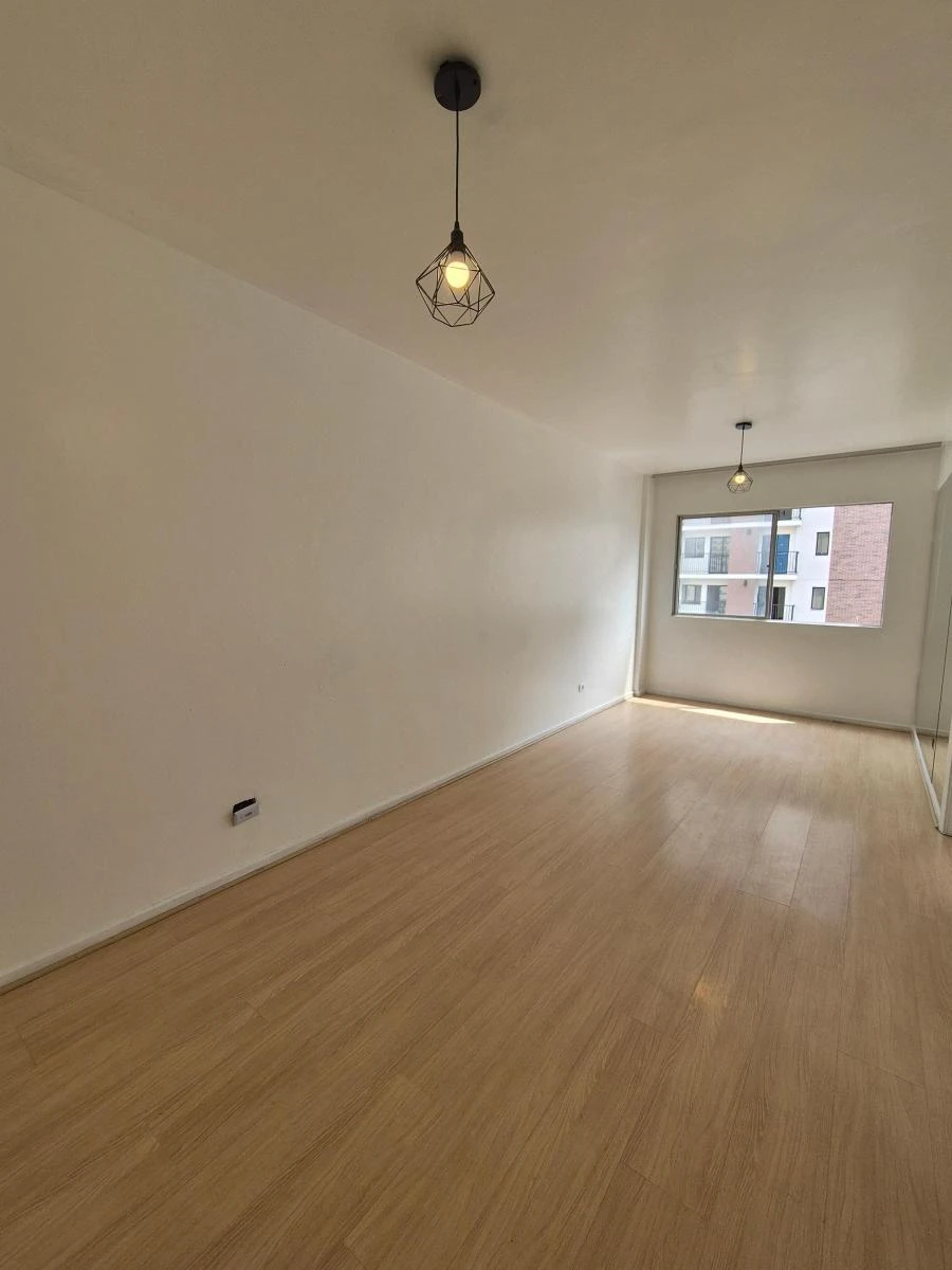 Apartment, 36 m², with wood or laminate floors — photo 9