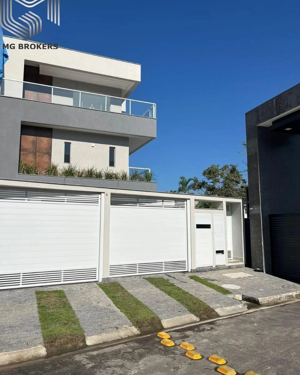 Casa com 220 m² e 4 suítes, 2 vagas de garagem — photo 4
