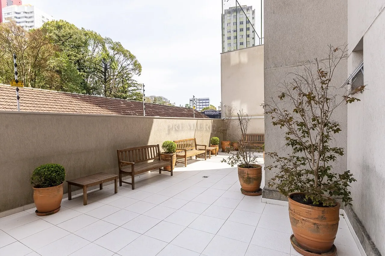 Меблированное студио 60 м² с 1 парковкой и кухней — photo 21