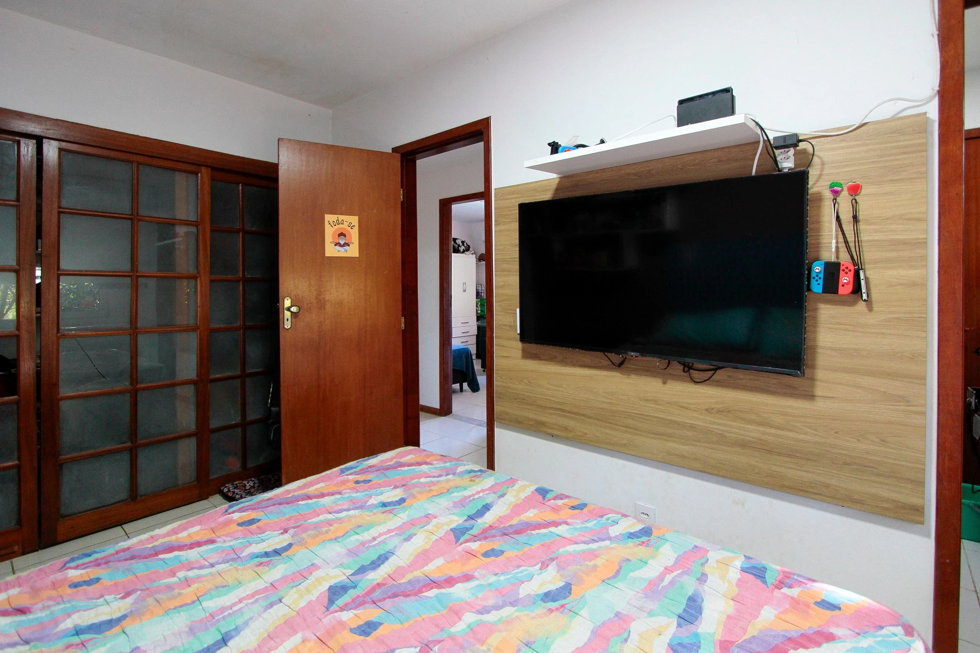 Furnished house with 4 bedrooms and open-plan kitchen — photo 32