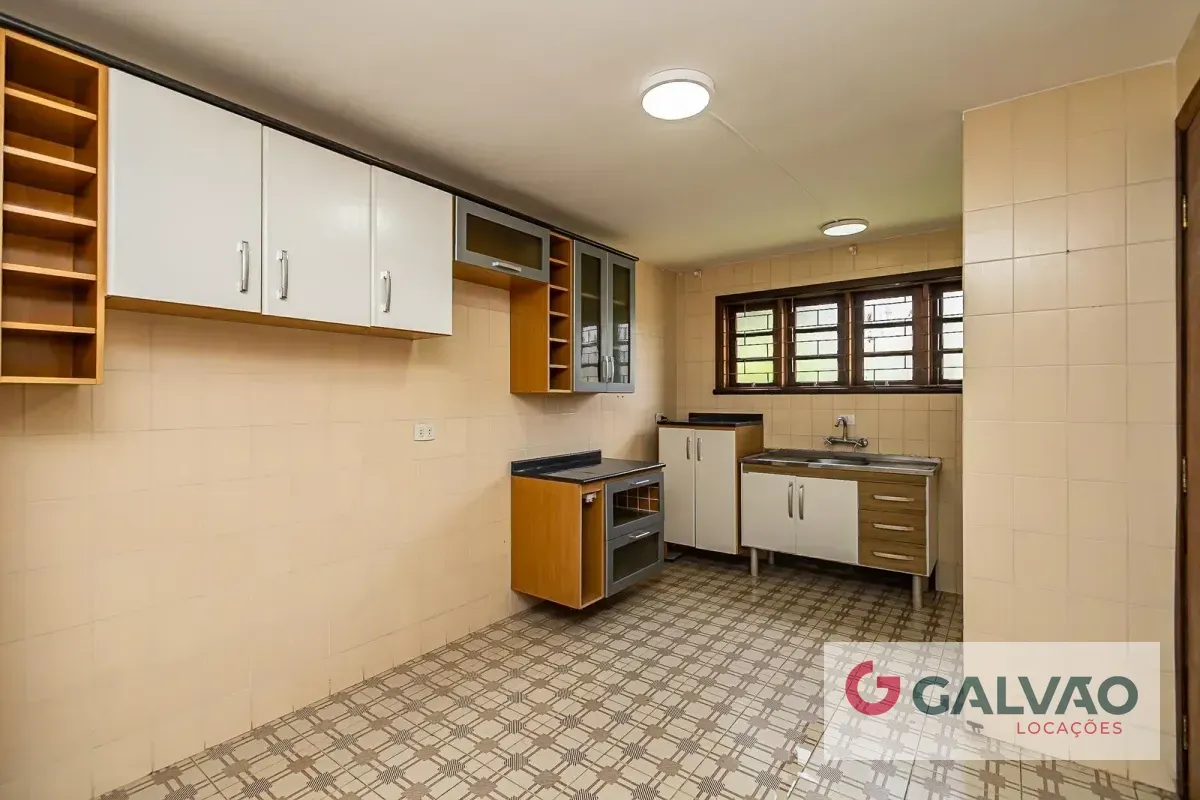 Casa de 3 quartos com banheira, Hugo Lange