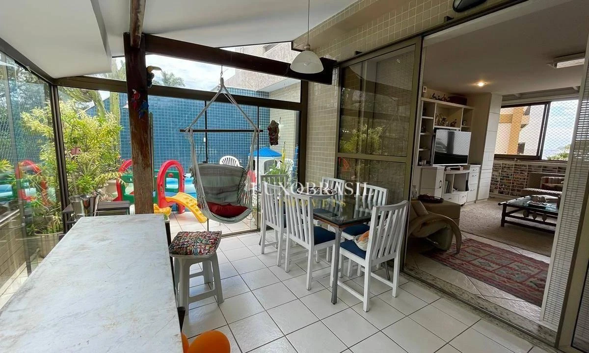 Furnished 3-bedroom apartment with 3 bathrooms — photo 19