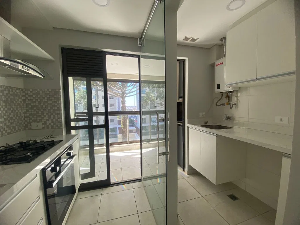 Квартира з 3 спальнями та заскленим балконом 78 м² — photo 14