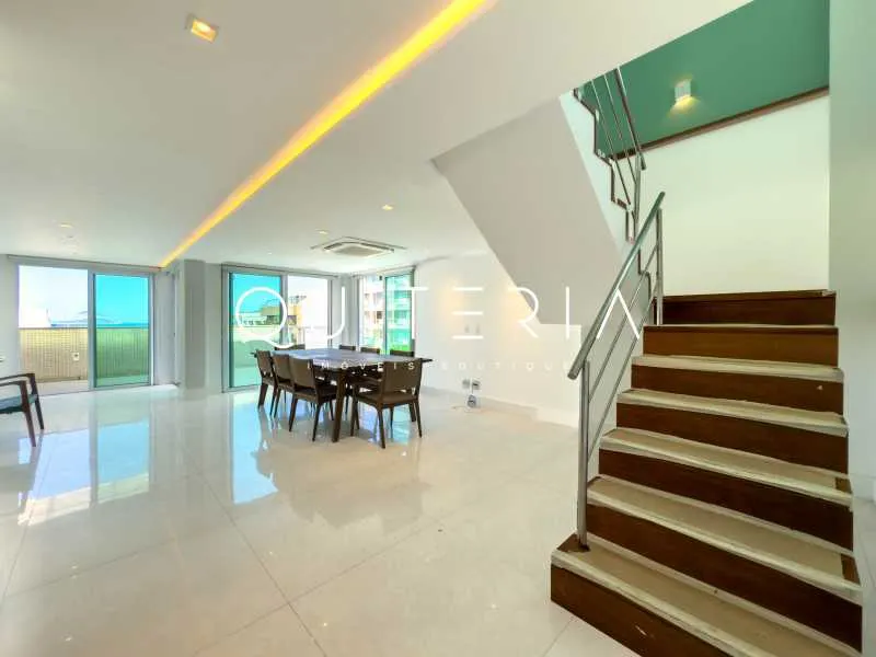 Duplex apartment, renovated, 4 bedrooms and 5 bathrooms — photo 13
