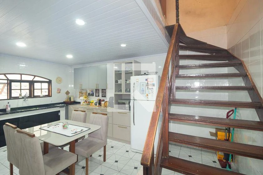 2-bedroom house with a grill on the balcony — photo 2