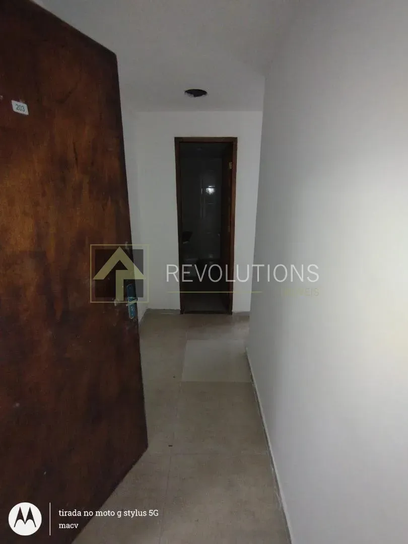 2-bedroom apartment with balcony and laundry area — photo 27