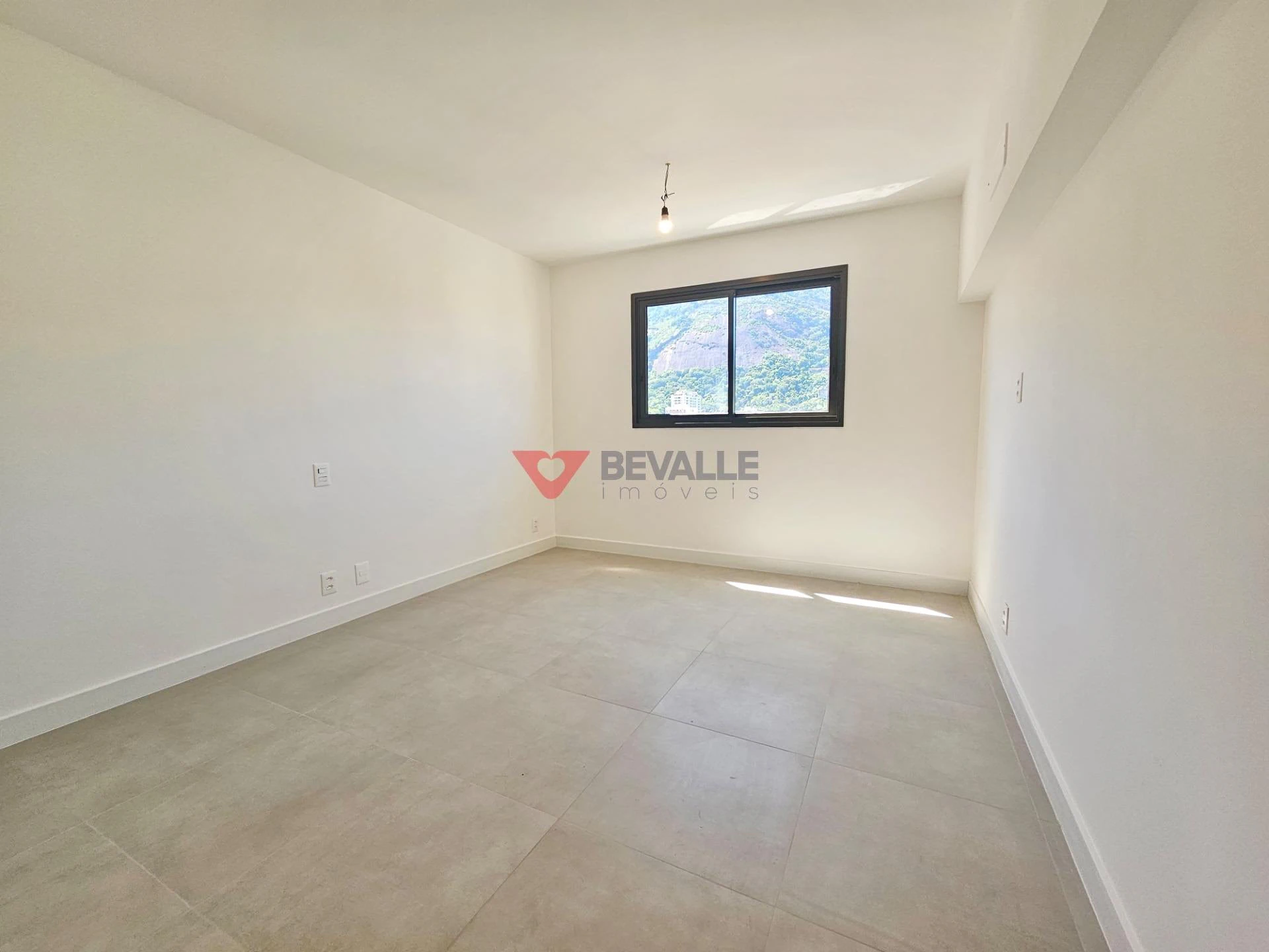 3-bedroom top-floor home with balcony and 152 m² — photo 24