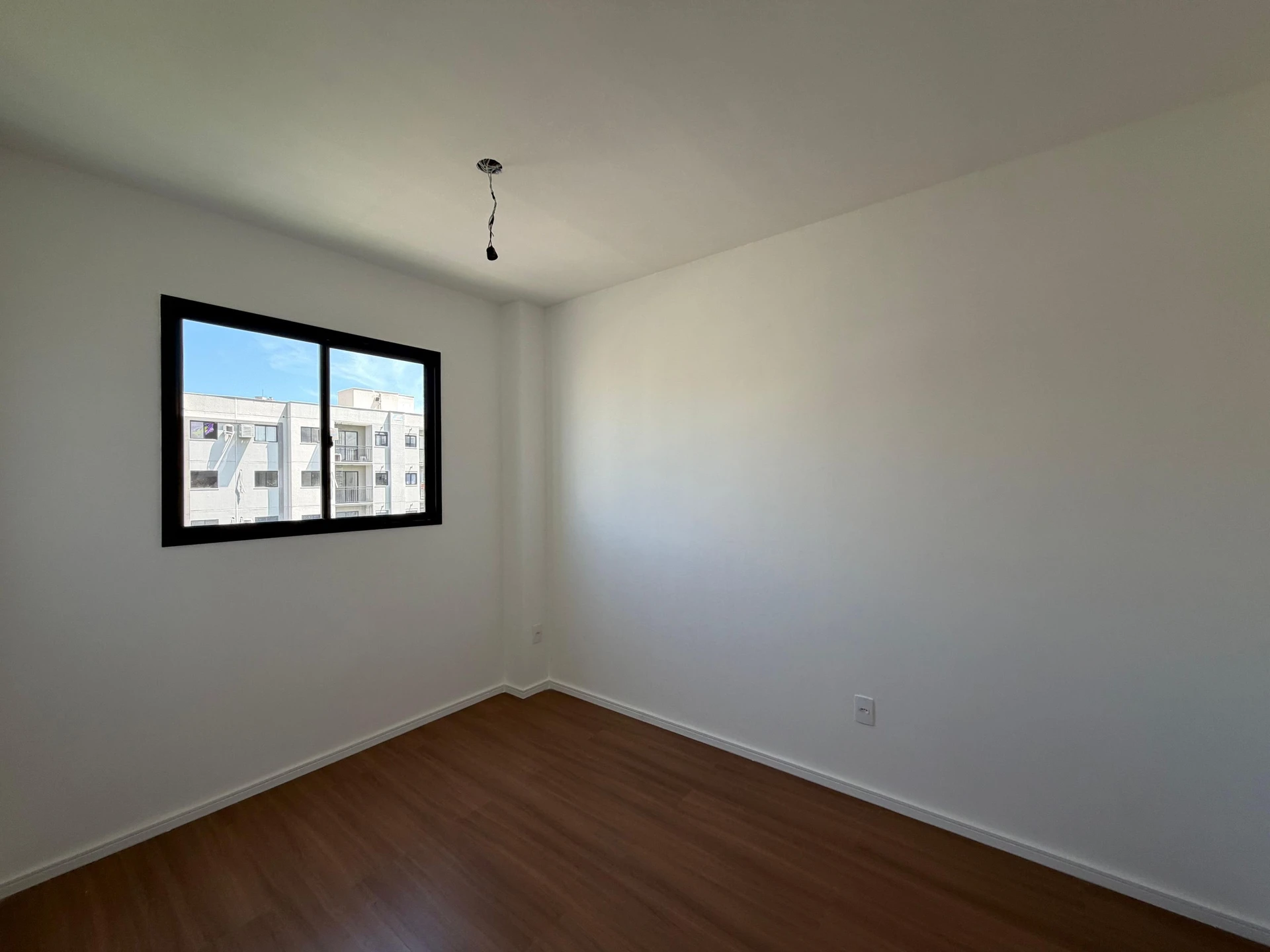 Apartamento sem mobília com 2 quartos e varanda — photo 18