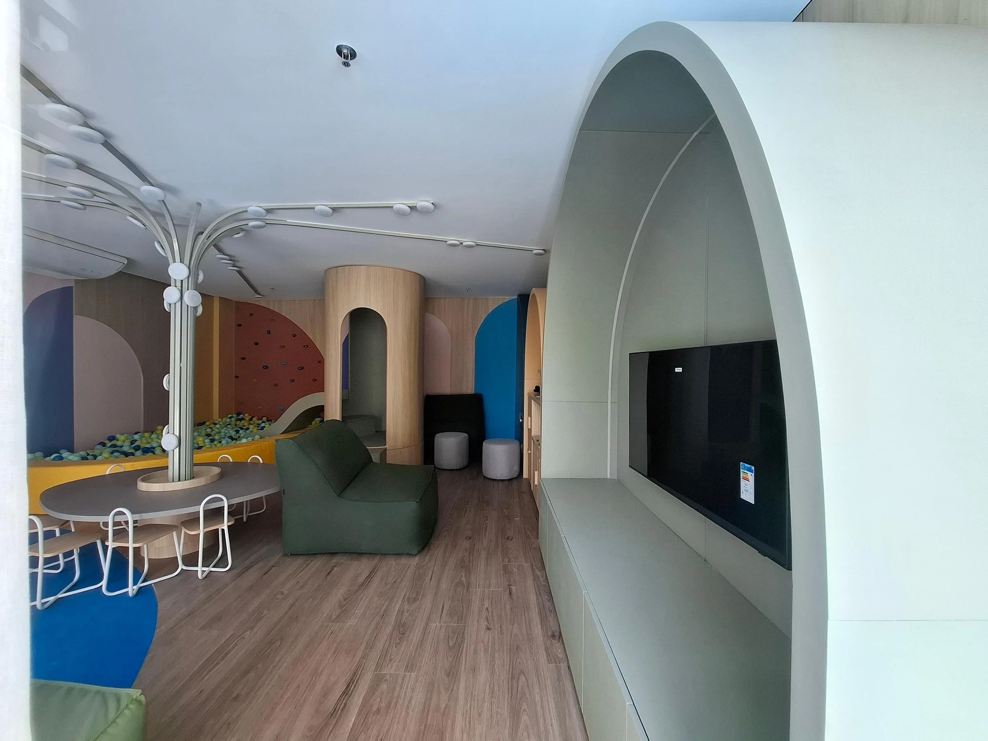1 quarto e espaço de home office: apartamento de 53 m² — photo 37