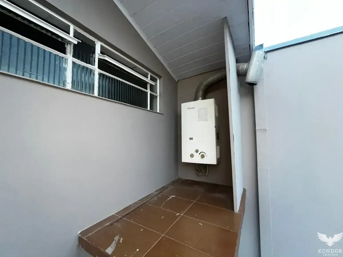 Single-level house with 220 m², 3 bedrooms and BBQ — photo 30