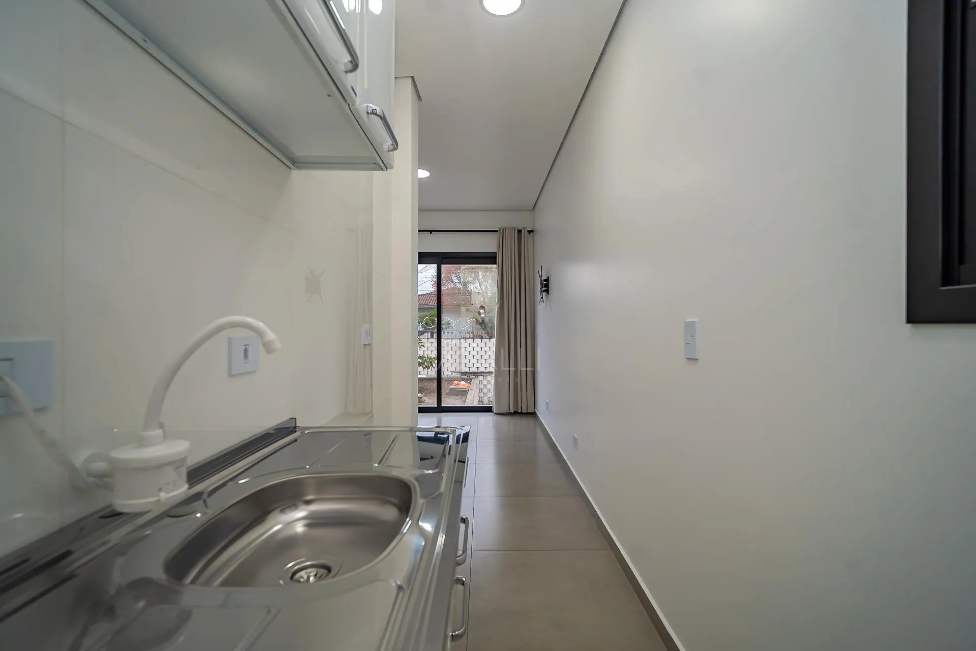 Unfurnished studio of 25 m² with a gas stove