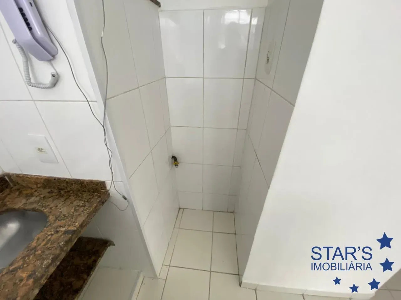 18 m² studio with mountain and city views
