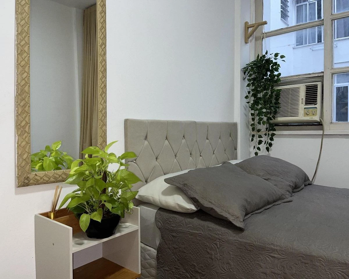 1-bedroom apartment with a compact kitchenette and 20 m² — photo 11