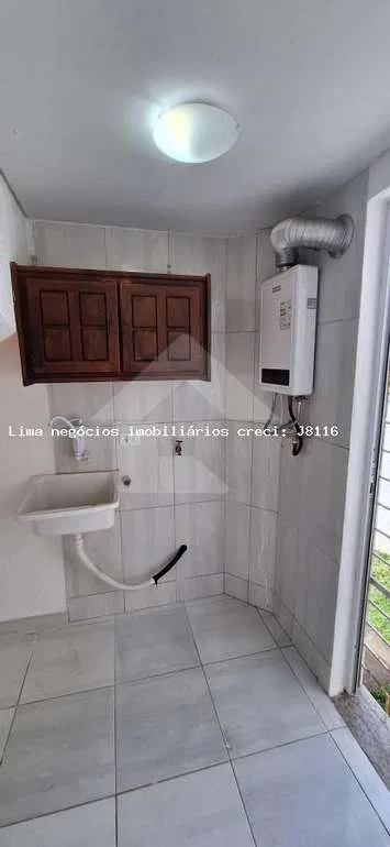 Two-story house with 3 bedrooms, 1 en-suite and parking — photo 5