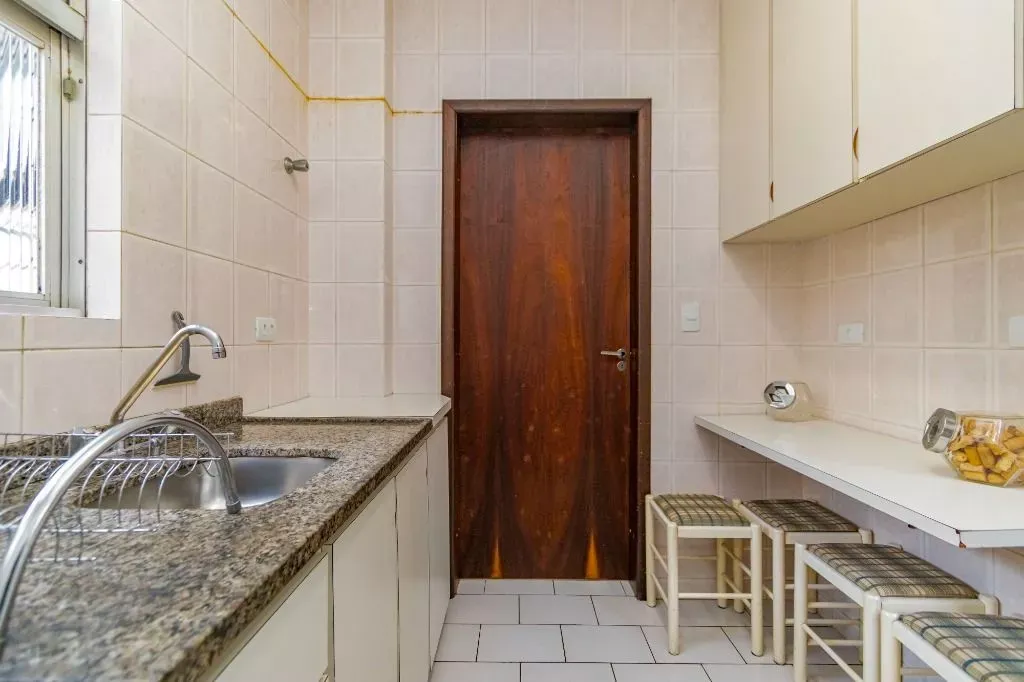 95 m² apartment with 2 bedrooms and 2 bathrooms — photo 18