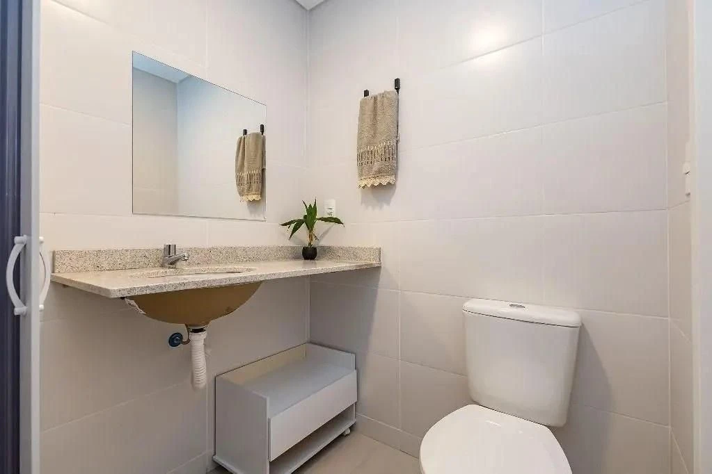Furnished studio, 27 m², with floor-to-ceiling windows — photo 18